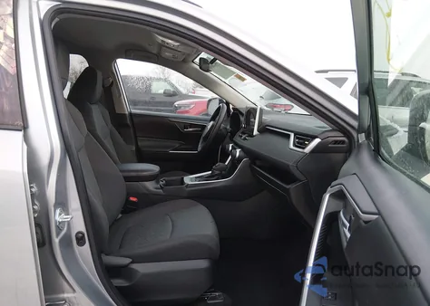 2024 Toyota Rav4 Xle z USA, uszkodzony, nr VIN 2T3P1RFV7RC404474